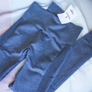 Streignth- Contour Grey Leggings